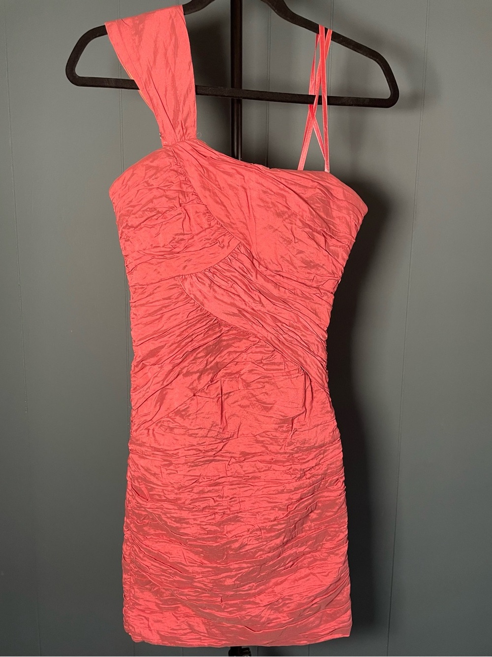 BCBGMAXAZRIA Anett One Shoulder Ruched Cocktail Dress Coral Pink Size 8